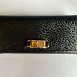 Prada Black Saffiano Leather Wallet Gold-Tone Logo